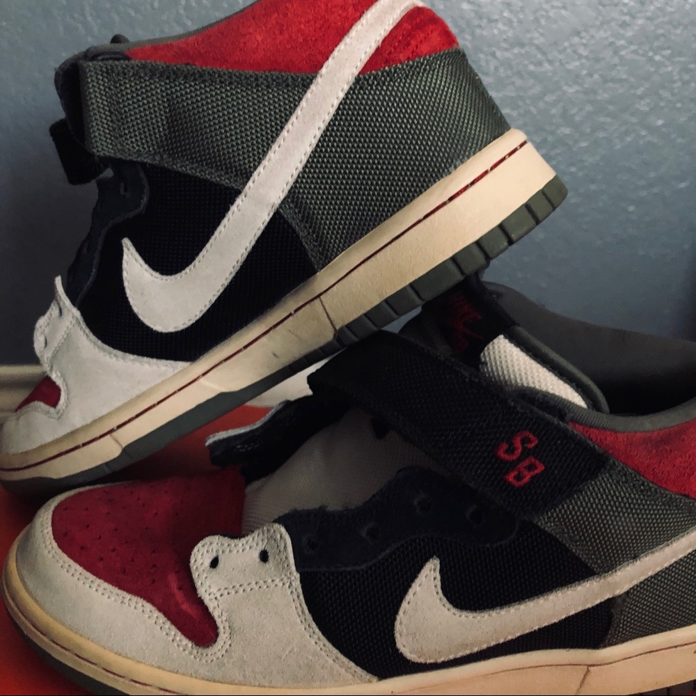 Nike Mid SB Dunks, Size 7.5